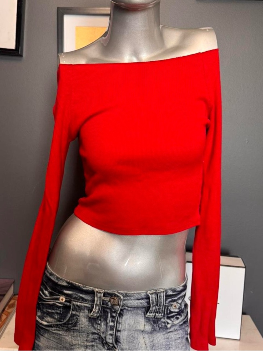 Brandy Melville red off the shoulder long sleeve top - Picture 2 of 5